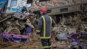 Τραγωδία στα Τέμπη: Τριήμερο πένθος και στην Κύπρο