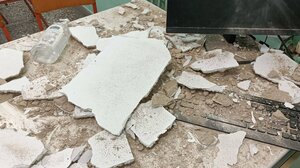 Βόλος: Έπεσε το ταβάνι της τάξης, από θαύμα γλίτωσαν οι μαθητές!