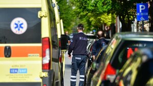 Λάρισα: Νεκρός άνδρας από πτώση στο κέντρο της πόλης