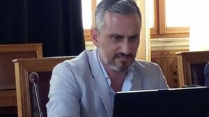 Υποψήφιος με τον Αρναουτάκη και ο αντιδήμαρχος!