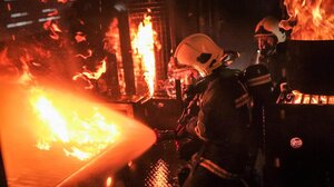 Dragon fire: Εντυπωσιακή άσκηση πυροσβεστών σε αυτοκινούμενο εξομοιωτή