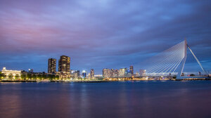 Η Ολλανδία επιδιώκει να εξαιρεθεί από τους κανόνες της ΕΕ για τη μετανάστευση