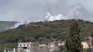 Σάμος: Βίντεο από το εκρηκτικό έθιμο με τις οβίδες στον Μαραθόκαμπο