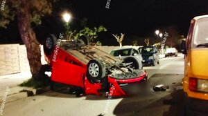 Βρέθηκε με το αυτοκίνητο αναποδογυρισμένο στη μέση του δρόμου!