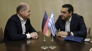 Στη Γερμανία ο Αλέξης Τσίπρας: Θα συναντηθεί με τον Όλαφ Σολτς