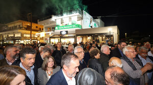 Ανεβάζει "στροφές" το προεκλογικό κλίμα