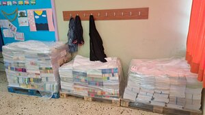 Υπουργείο Παιδείας: Την επιστροφή των μαθητών στα έντυπα βιβλία και όχι στα ψηφιακά προτείνουν οι εκδότες 