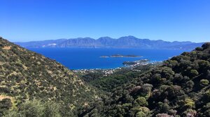 Πεζοπορούν από Φουρνή εως Άγιο Νικόλαο