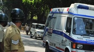 Ινδία: Τουλάχιστον τέσσερις νεκροί από ανατροπή πλοιαρίου στον Γάγγη