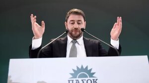 Ανδρουλάκης: "Κοντεύω να σκάσω από τη στεναχώρια μου μετά τις δηλώσεις του κ. Μητσοτάκη"