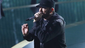 Eminem: Τα τραγούδια στη δουλειά μπορεί να συνιστούν σεξουαλική παρενόχληση