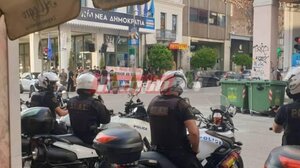Πάτρα: Αντιεξουσιαστές κατέλαβαν το εκλογικό κέντρο της ΝΔ