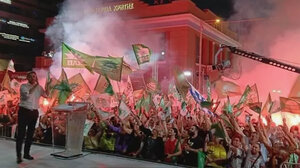 Το νέο ραντεβού με την Ιστορία