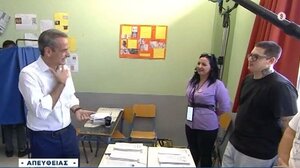 Ο Μητσοτάκης θυμήθηκε μέλος της εφορευτικής επιτροπής από τα τατουάζ 