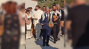 Πάντρεψε τον «αητό» του ο Βασίλης Σκουλάς