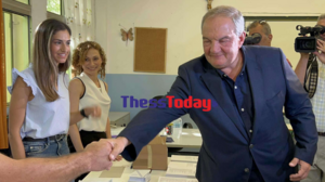 Θεσσαλονίκη: Η ερώτηση του Κώστα Καραμανλή σε παιδί που τον πλησίασε