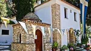 Τα υπέροχα και ιστορικά μοναστήρια της Σκιάθου