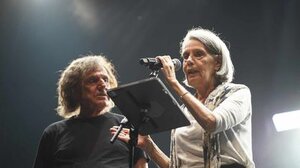 Όταν ο Παπακωνσταντίνου φώναξε την Πλεύρη στη σκηνή!