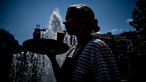 «Επί ποδός» για τα 44άρια – Επίμονος καύσωνας με ακραίες θερμοκρασίες