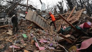 Φονική κατολίσθηση στην Ινδία: Μάχη με τον χρόνο για τον εντοπισμό επιζώντων