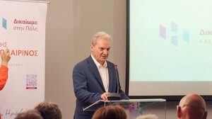 Καλοκαιρινός κατά Αλεξάκη: "Ψεύδεται, να ανακαλέσει" 