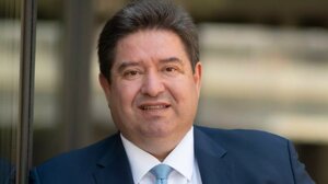 Μπαράζ ανακοινώσεων από Καραμαλάκη 