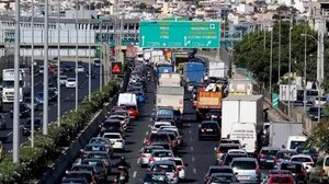 Αντίστροφη μέτρηση για τα τέλη κυκλοφορίας - Με 3 τρόπους η πληρωμή