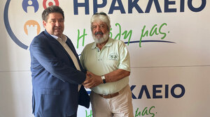 Στο πλευρό του Μιχάλη Καραμαλάκη ο Γρηγόρης Μακαρόνας