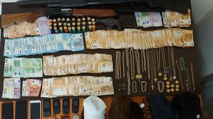 Εγκληματική οργάνωση διέπραττε απάτες, κλοπές και ληστείες - Αυτά είναι τα μέλη της