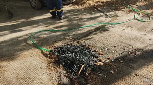 Πρόστιμο σε 60χρονο επειδή έκαιγε ξερά χόρτα και φύλλα στην αυλή του