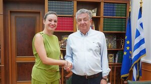 Με τον Σταύρο Αρναουτάκη συντάσσεται η Δικηγόρος Μαρία Δαριβιανάκη Μήλιου