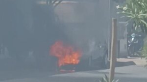 Έτρεχε για τη φωτιά σε αυτοκίνητο η Πυροσβεστική