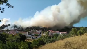 Μεγάλη φωτιά στα Γρεβενά μία "ανάσα" από σπίτια!