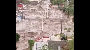  τροπικός τυφώνας Χίλαρι έπληξε τη Χερσόνησο Μπάχα στην Καλιφόρνια