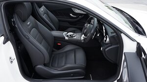 Άφησαν το παιδί τους μόνο του στο αυτοκίνητο και πήγαν για ψώνια