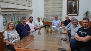 Συνάντηση του Παύλου Μπαριτάκη με το Σταύρο Αρναουτάκη: Οι ευχές και η συζήτηση για την επόμενη μέρα στο Δ. Βιάννου