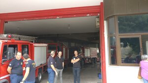 Περιοδεία της «Λαϊκής Συσπείρωσης» στον 1ο Πυροσβεστικό Σταθμό Ηρακλείου