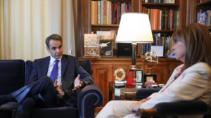  Σε εξέλιξη η συνάντηση Μητσοτάκη – Σακελλαροπούλου