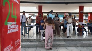 Έως τις 21:00 ανοικτές οι κάλπες του ΣΥΡΙΖΑ