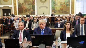 Ξεκίνησε η δίκη Τραμπ για την υπόθεση απάτης