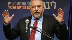 Ισραήλ: Τι ζητά ο εθνικιστής Λίμπερμαν για να μετάσχει στο συμβούλιο ασφαλείας και στον πόλεμο στη Γάζα