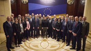 «Διμερή φάκελο» αξίας 5 δισ. ευρώ για την άμυνα της Ουκρανίας προτείνει η ΕΕ