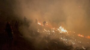Εμπρησμό δείχνουν τα πρώτα στοιχεία για την πυρκαγιά στη Μεσαρά- Βίντεο