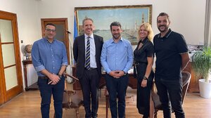 Επαφές του πρέσβη της Σουηδίας στα Χανιά 