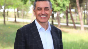 Γραμματέας ΣΥΡΙΖΑ Λάρισας: Ανεύθυνη η στάση του ΚΚΕ για λευκό ή άκυρο