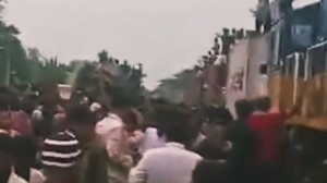 Μπανγκλαντές: Τουλάχιστον 17 νεκροί μετά από μετωπική σύγκρουση δύο τρένων