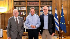 Στον Πρωθυπουργό εκπρόσωποι του Ιδρύματος «Ελευθέριος Κ. Βενιζέλος» 