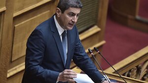 Αυγενάκης για αγρότες: Τα προβλήματα επιλύονται μέσω διαλόγου και όχι με κλείσιμο των δρόμων