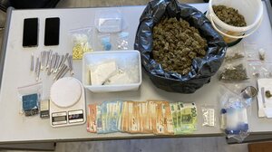 Μεγάλη αστυνομική επιχείρηση για ναρκωτικά στα Χανιά - 4 συλλήψεις