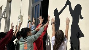 Ένα ξεχωριστό μήνυμα από μικρούς μαθητές στο Σοκαρά - Φωτογραφίες